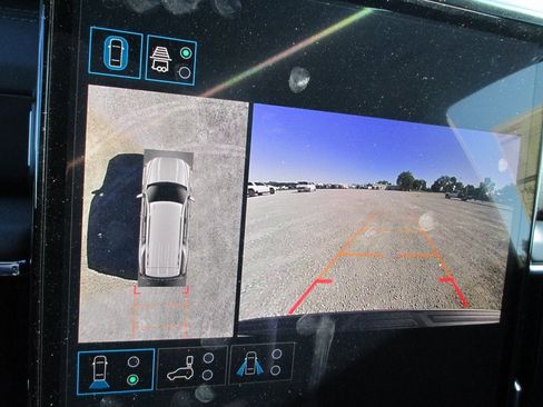 New 2026 GMC Yukon Denali w/ Sun & Power Step Package image 21