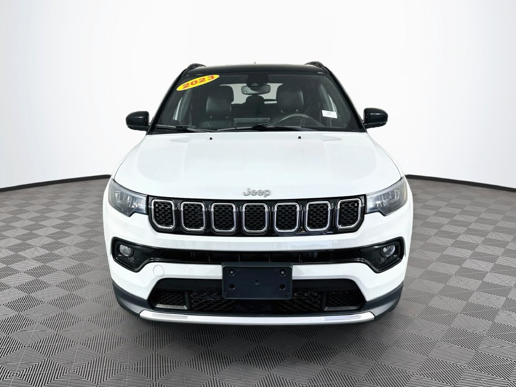 Certified 2023 Jeep Compass Limited w/ Sun and Sound Group AWD/4WD image 4