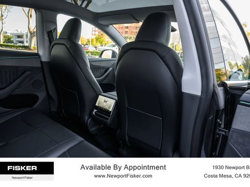 Used 2026 Tesla Model Y AWD image 21