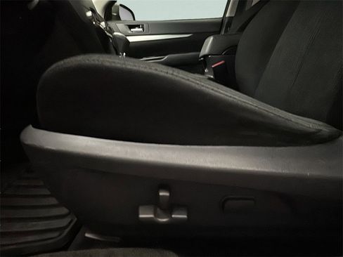 Used 2013 Subaru Outback 2.5i Premium image 9