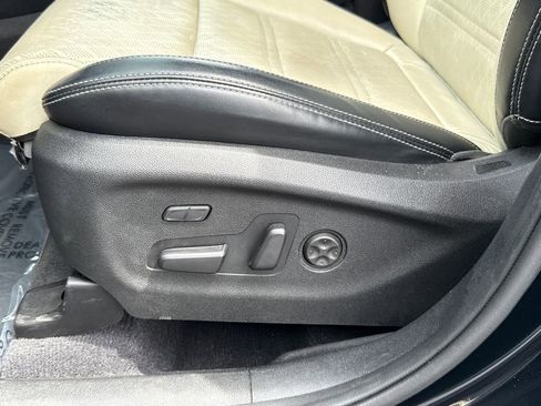 Used 2016 Kia Sorento SX w/ SXL Technology Package AWD/4WD image 24