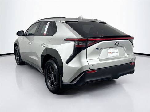 Used 2024 Toyota bZ4X XLE image 8