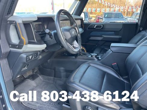 Used 2022 Ford Bronco Badlands image 6