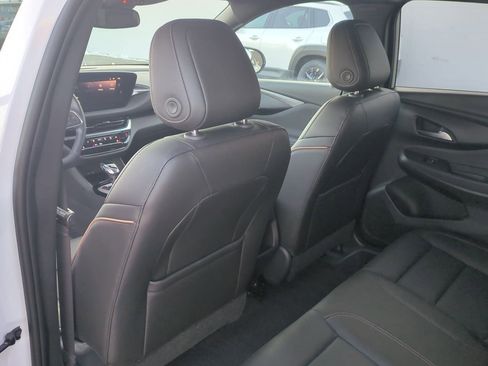 Used 2024 Buick Envista Avenir image 21