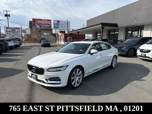 Used 2018 Volvo S90 T6 Inscription image 3
