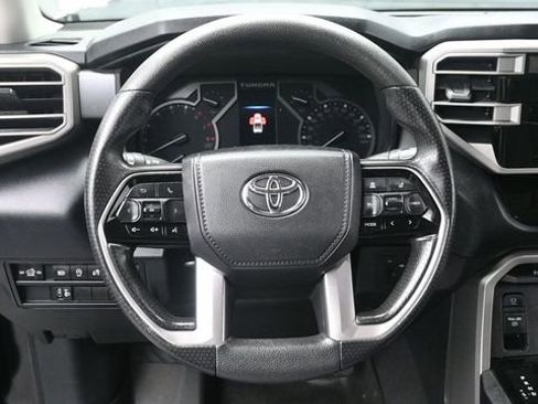 Used 2022 Toyota Tundra SR5 AWD/4WD image 18