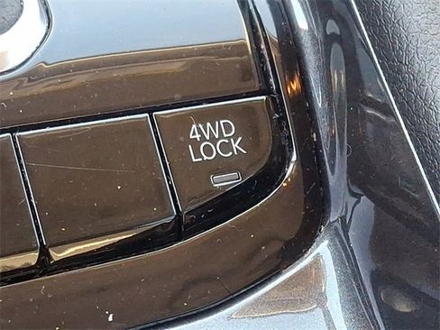 Used 2022 Jeep Compass Latitude image 25