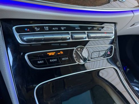 Used 2018 Mercedes-Benz E 300 image 25