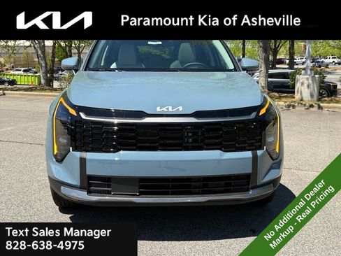New 2026 Kia Sportage EX AWD/4WD image 2