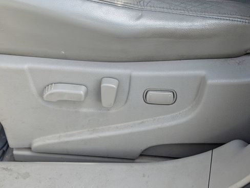 Used 2013 Nissan Rogue SL AWD/4WD image 26