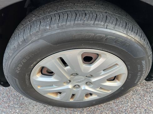 Used 2017 Dodge Grand Caravan SE w/ Power Window Group image 10