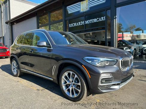 Used 2021 BMW X5 xDrive40i image 1