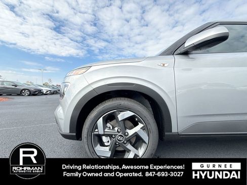 New 2026 Hyundai Venue SEL image 11
