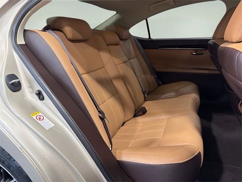 Used 2017 Lexus ES 350 image 32