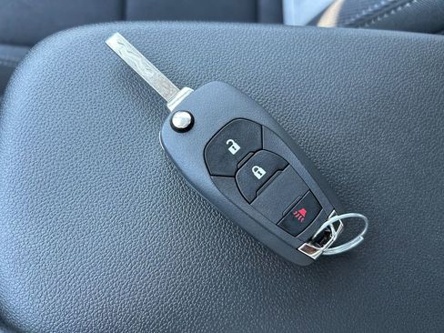 Used 2024 Chevrolet Trax LS image 33