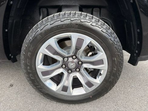 Used 2024 RAM 1500 Limited AWD/4WD image 14