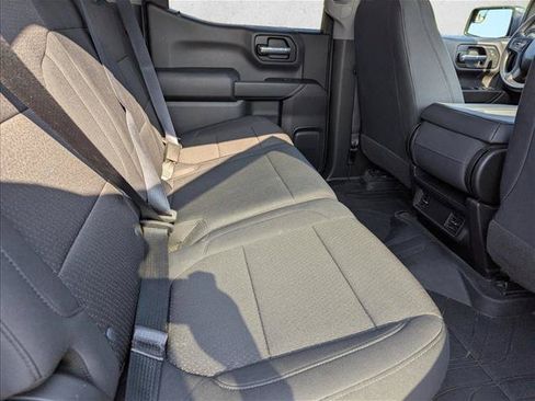 Used 2020 Chevrolet Silverado 1500 Custom w/ Custom Value Package AWD/4WD image 28