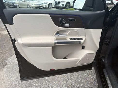 Used 2026 Mercedes-Benz GLB 250 image 19