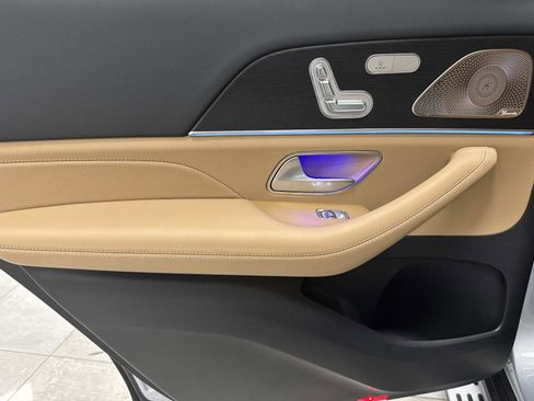 Certified 2025 Mercedes-Benz GLS 450 4MATIC image 12
