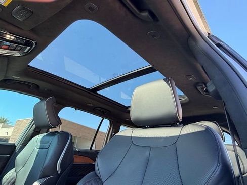 Used 2022 Jeep Grand Cherokee Summit image 14