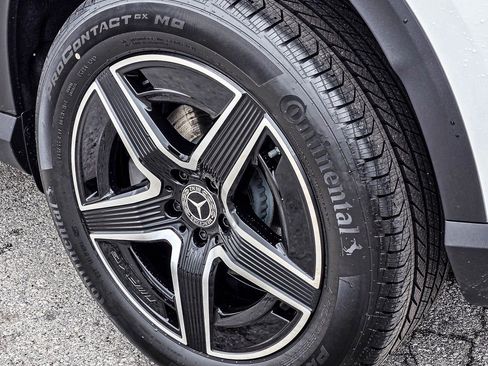 New 2026 Mercedes-Benz GLC 300 4MATIC image 11