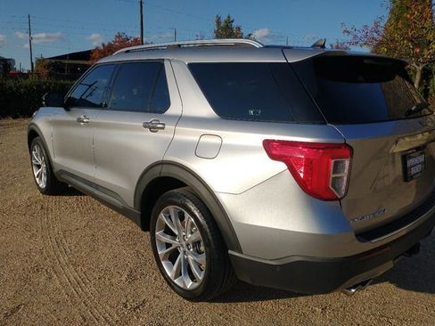 Used 2021 Ford Explorer Platinum w/ Equipment Group 601A image 10