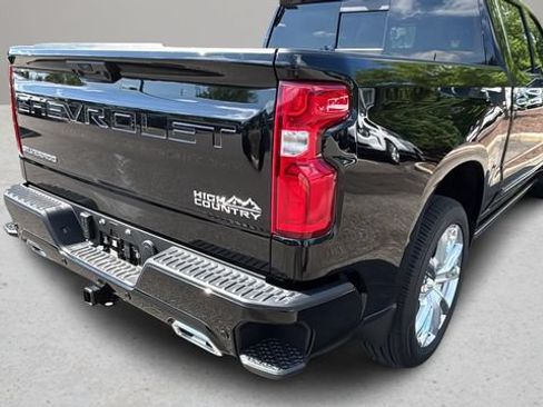 Used 2026 Chevrolet Silverado 1500 High Country AWD/4WD image 36