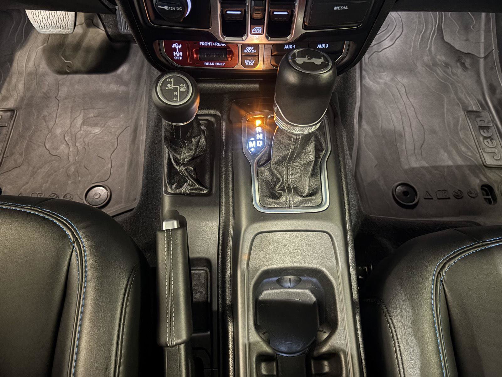 Used 2024 Jeep Wrangler Unlimited Rubicon 4xe AWD/4WD image 30