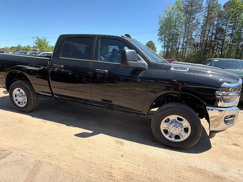 New 2026 RAM 2500 Tradesman AWD/4WD image 5