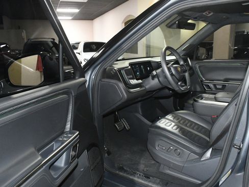 Used 2022 Rivian R1S Launch Edition image 47