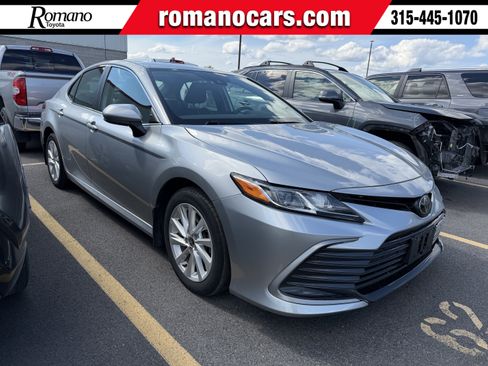 Used 2024 Toyota Camry LE AWD/4WD image 1