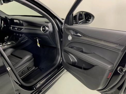 Used 2024 Alfa Romeo Stelvio Quadrifoglio w/ Active Assist Plus Package image 40