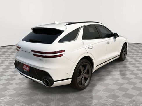 Used 2023 Genesis GV70 2.5T w/ Sport Prestige Package AWD/4WD image 15