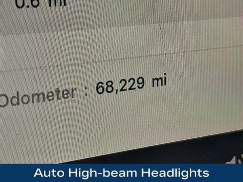 Used 2023 Tesla Model 3 Standard Range RWD image 6