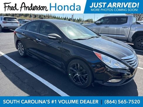 Used 2014 Hyundai Sonata SE image 1