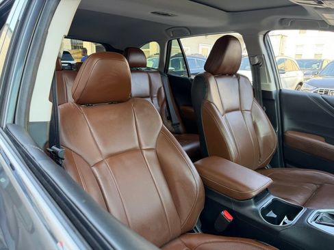Used 2020 Subaru Outback Touring AWD/4WD image 9