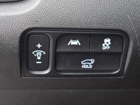 Certified 2023 Kia Sorento SX image 25