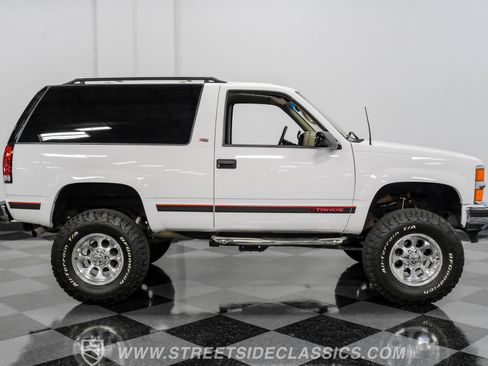 Used 1997 Chevrolet Tahoe Z71 4X4 w/ Preferred Equipment Group 3 image 12