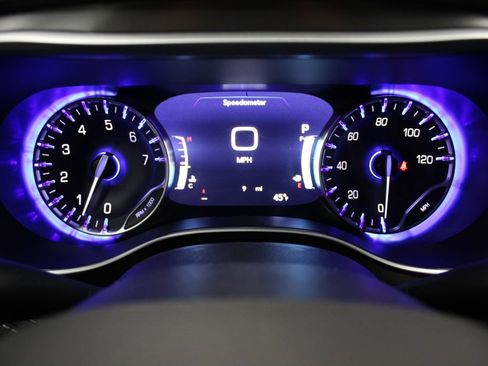 New 2026 Chrysler Pacifica Select w/ S Appearance Package image 10