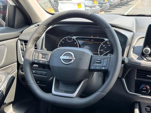 New 2026 Nissan Rogue SV image 7