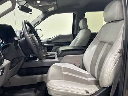 Used 2018 Ford F150 XLT w/ Equipment Group 302A Luxury image 10