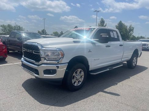 Used 2024 RAM 2500 Big Horn AWD/4WD image 3