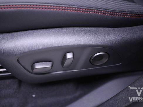 New 2026 Chevrolet Traverse RS image 14