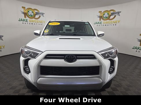 Used 2022 Toyota 4Runner TRD Off-Road Premium image 2