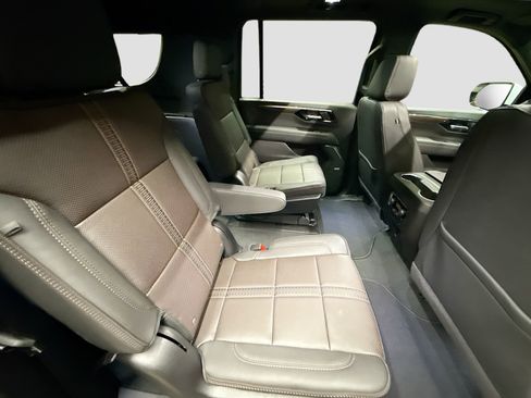New 2026 Chevrolet Suburban High Country image 36