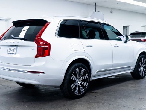 Used 2025 Volvo XC90 T8 Plus image 6