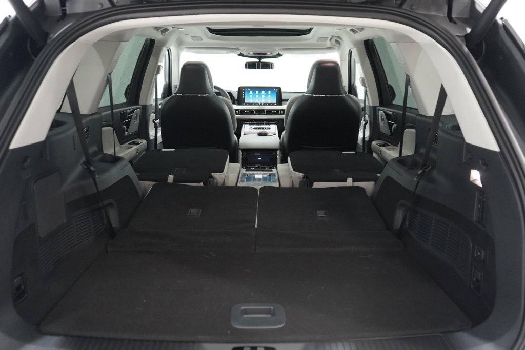 Used 2026 Lincoln Aviator Reserve AWD/4WD image 39