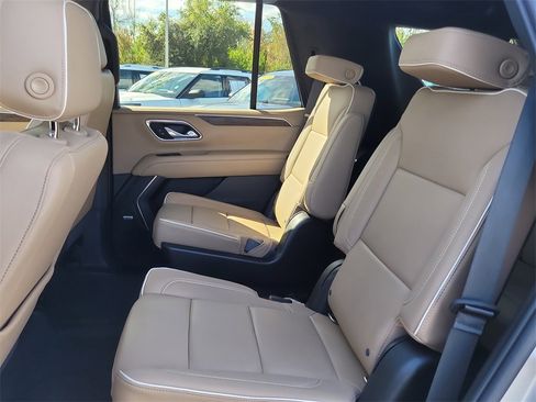 Used 2021 Chevrolet Tahoe Premier image 13