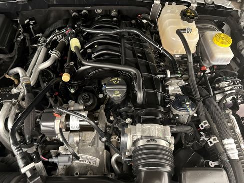 Used 2022 Jeep Wrangler Sport image 23