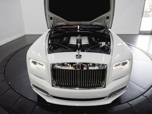 Used 2017 Rolls-Royce Dawn RWD image 72